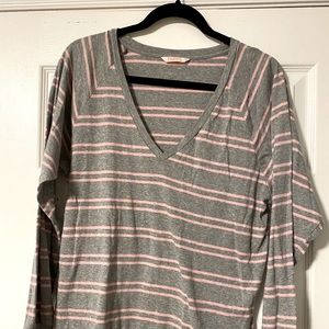 ARITZIA TNA GREY AND PINK STRIPE LONG SLEEVE